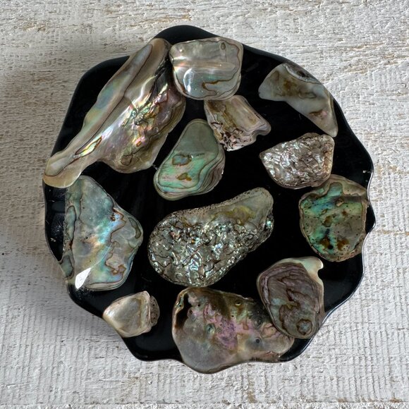 Vintage Abalone Shell Pieces in Resin Soap Dish - Seashell Trinket Holder - Picture 2 of 12